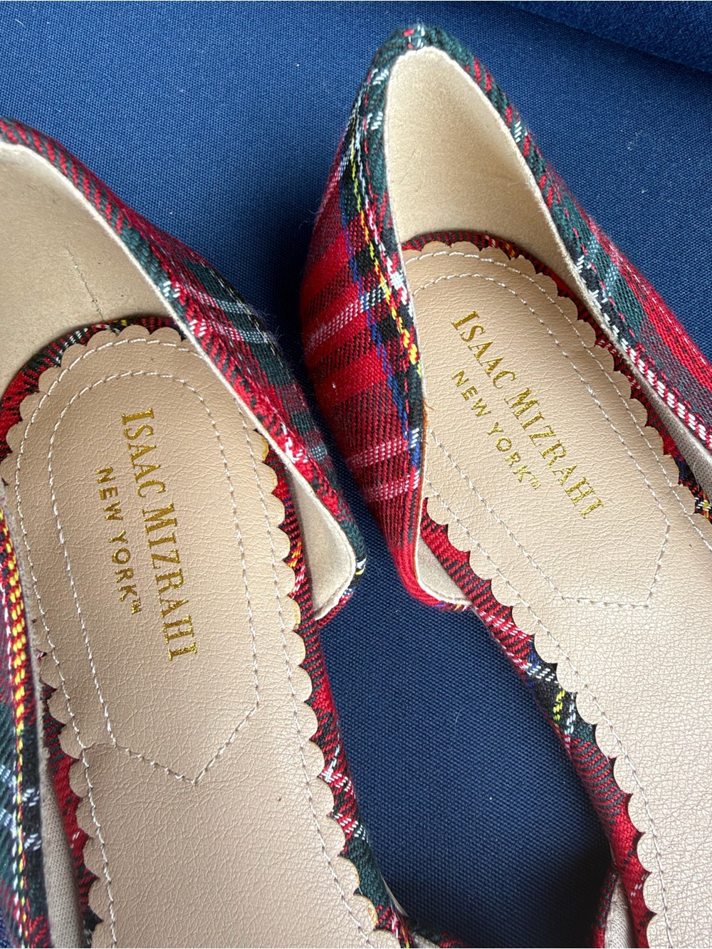 Isaac Mizrahi Amaya Women's Red Tartan Plaid D'Orsay Flats 7.5 Pointed Toe Party - Picture 15 of 16